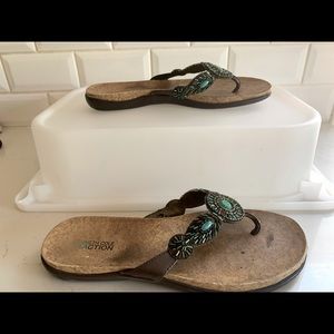 Kenneth Cole sandals